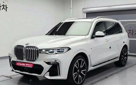 BMW X7, 2021 год, 9 890 000 рублей, 2 фотография