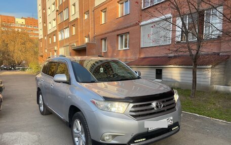 Toyota Highlander III, 2011 год, 2 200 000 рублей, 1 фотография