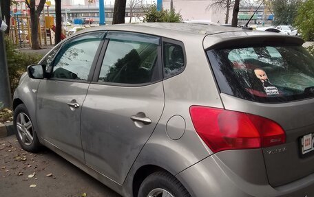 KIA Venga I, 2013 год, 750 000 рублей, 3 фотография