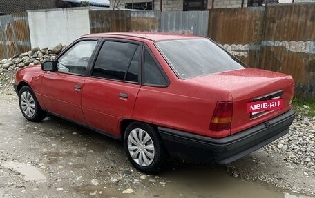 Opel Kadett E рестайлинг, 1986 год, 170 000 рублей, 2 фотография