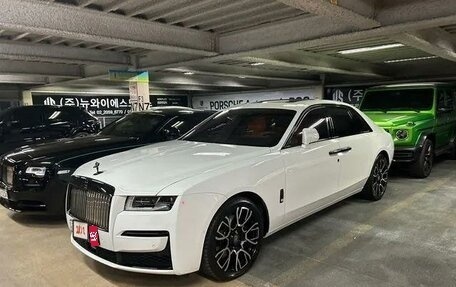 Rolls-Royce Ghost Series II рестайлинг, 2021 год, 35 555 000 рублей, 1 фотография