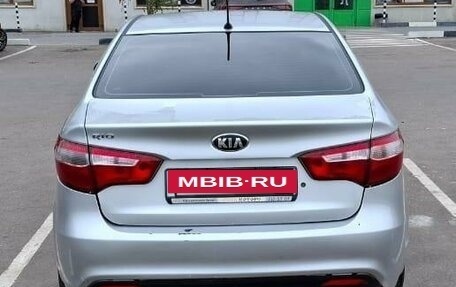 KIA Rio III рестайлинг, 2015 год, 940 000 рублей, 2 фотография