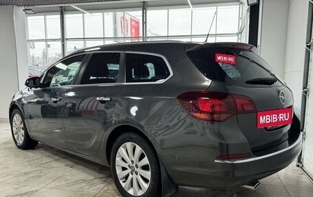 Opel Astra J, 2013 год, 1 049 000 рублей, 4 фотография