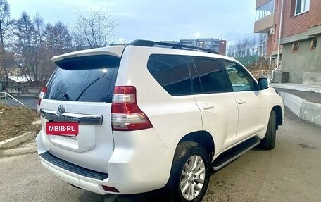 Toyota Land Cruiser Prado 150 рестайлинг 2, 2014 год, 3 400 000 рублей, 8 фотография