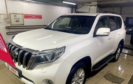 Toyota Land Cruiser Prado 150 рестайлинг 2, 2014 год, 3 400 000 рублей, 13 фотография