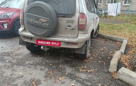 Chevrolet Niva I рестайлинг, 2006 год, 289 000 рублей, 3 фотография