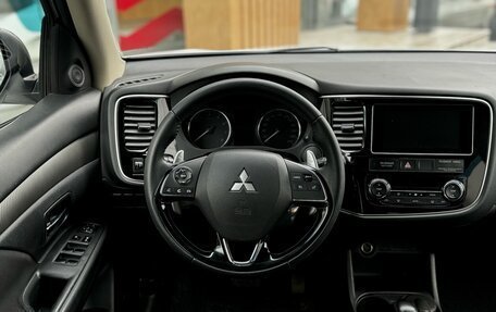 Mitsubishi Outlander III рестайлинг 3, 2013 год, 1 499 000 рублей, 11 фотография