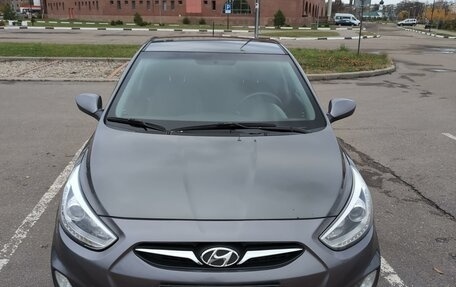 Hyundai Solaris II рестайлинг, 2013 год, 1 050 000 рублей, 6 фотография