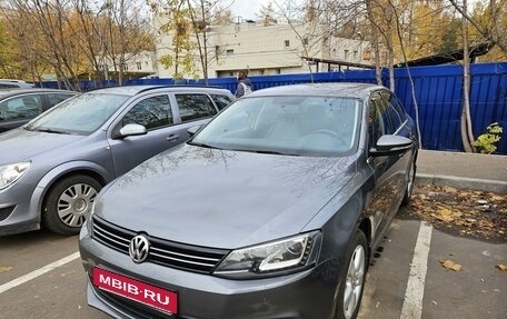 Volkswagen Jetta VI, 2013 год, 1 300 000 рублей, 4 фотография