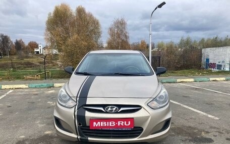 Hyundai Solaris II рестайлинг, 2011 год, 650 000 рублей, 8 фотография