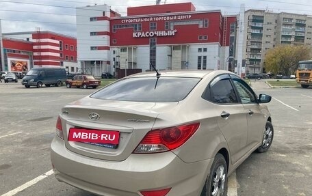 Hyundai Solaris II рестайлинг, 2011 год, 650 000 рублей, 5 фотография