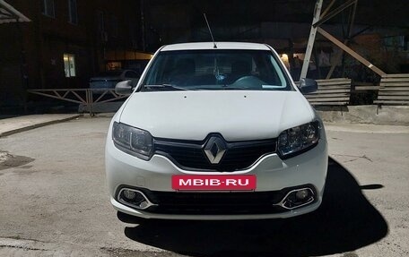 Renault Logan II, 2016 год, 510 000 рублей, 3 фотография