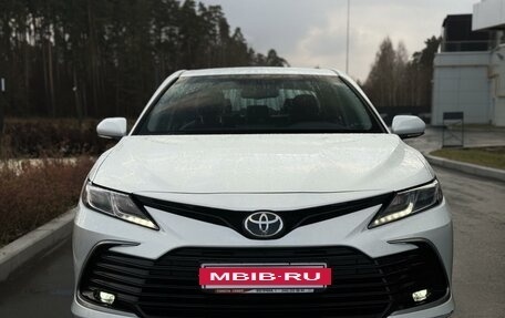 Toyota Camry, 2021 год, 3 000 000 рублей, 5 фотография