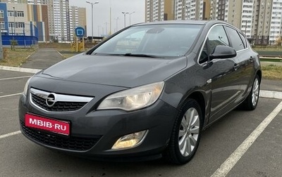 Opel Astra J, 2011 год, 825 000 рублей, 1 фотография