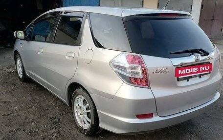 Honda Fit Shuttle I рестайлинг, 2014 год, 1 160 000 рублей, 3 фотография