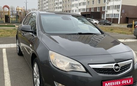 Opel Astra J, 2011 год, 825 000 рублей, 8 фотография