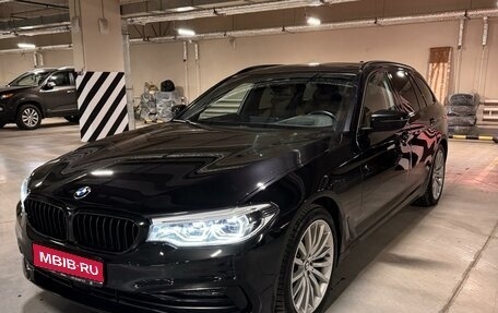 BMW 5 серия, 2019 год, 3 680 000 рублей, 1 фотография