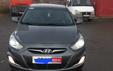 Hyundai Solaris II рестайлинг, 2012 год, 777 000 рублей, 1 фотография