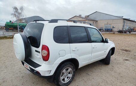 Chevrolet Niva I рестайлинг, 2014 год, 675 000 рублей, 3 фотография