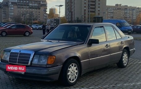 Mercedes-Benz E-Класс, 1992 год, 220 000 рублей, 2 фотография