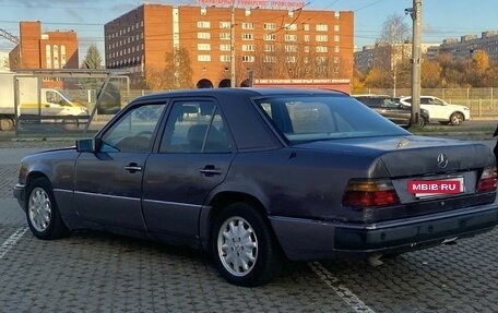 Mercedes-Benz E-Класс, 1992 год, 220 000 рублей, 3 фотография