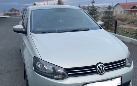 Volkswagen Polo VI (EU Market), 2011 год, 1 050 000 рублей, 2 фотография