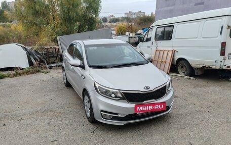 KIA Rio III рестайлинг, 2015 год, 990 000 рублей, 2 фотография