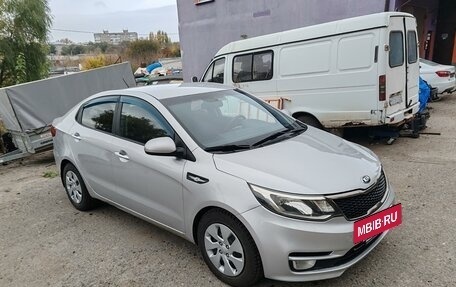 KIA Rio III рестайлинг, 2015 год, 990 000 рублей, 6 фотография