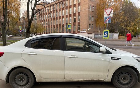 KIA Rio III рестайлинг, 2015 год, 600 000 рублей, 3 фотография