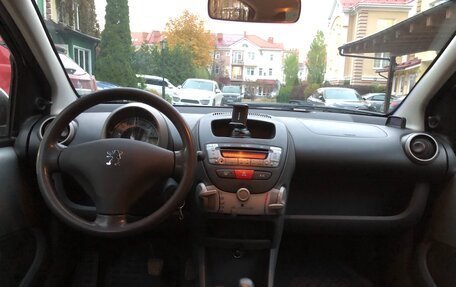 Peugeot 107 I рестайлинг, 2008 год, 625 000 рублей, 8 фотография