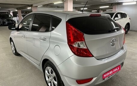 Hyundai Solaris II рестайлинг, 2012 год, 845 000 рублей, 7 фотография