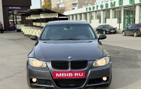 BMW 3 серия, 2005 год, 870 000 рублей, 2 фотография