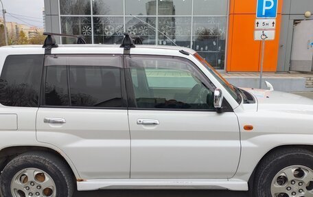 Mitsubishi Pajero iO, 2000 год, 600 000 рублей, 2 фотография