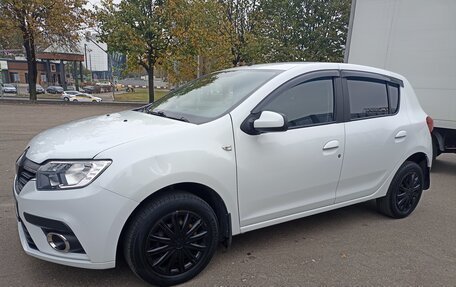 Renault Sandero II рестайлинг, 2019 год, 950 000 рублей, 10 фотография