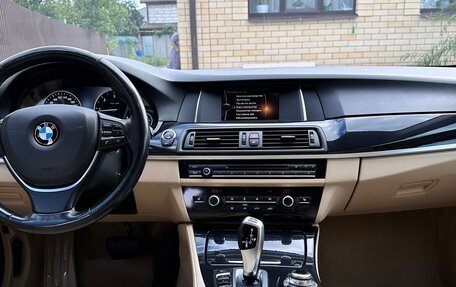 BMW 5 серия, 2014 год, 2 140 000 рублей, 3 фотография