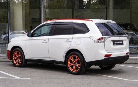 Mitsubishi Outlander III рестайлинг 3, 2013 год, 1 599 000 рублей, 2 фотография