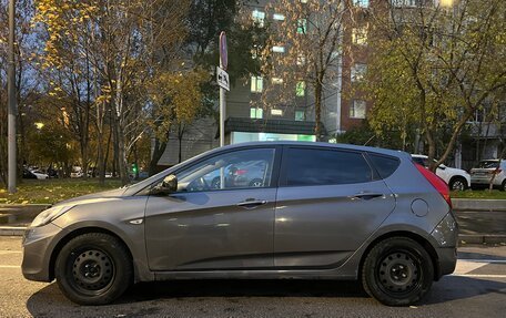 Hyundai Solaris II рестайлинг, 2012 год, 520 000 рублей, 4 фотография