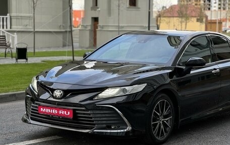 Toyota Camry, 2018 год, 3 200 000 рублей, 1 фотография