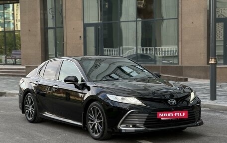 Toyota Camry, 2018 год, 3 200 000 рублей, 4 фотография