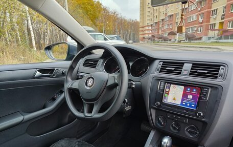 Volkswagen Jetta VI, 2015 год, 1 600 000 рублей, 14 фотография