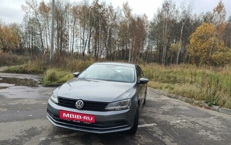 Volkswagen Jetta VI, 2015 год, 1 600 000 рублей, 4 фотография