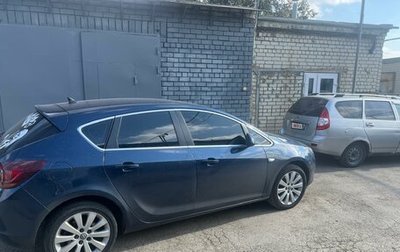 Opel Astra J, 2010 год, 700 000 рублей, 1 фотография