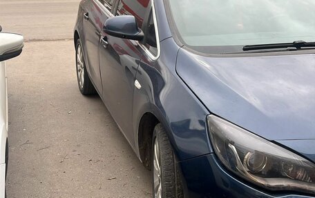 Opel Astra J, 2010 год, 700 000 рублей, 4 фотография