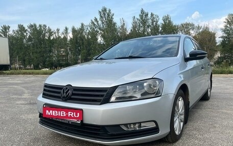 Volkswagen Passat B7, 2012 год, 1 060 000 рублей, 2 фотография