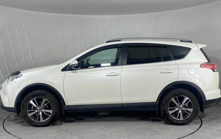 Toyota RAV4, 2017 год, 2 699 000 рублей, 8 фотография