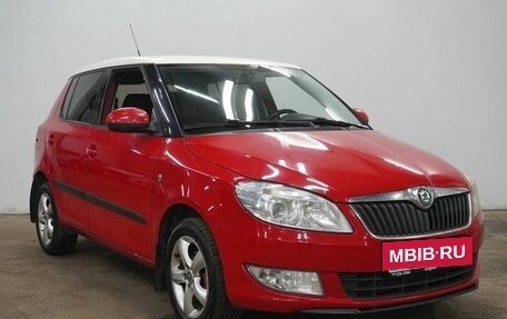 Skoda Fabia II, 2011 год, 810 000 рублей, 3 фотография