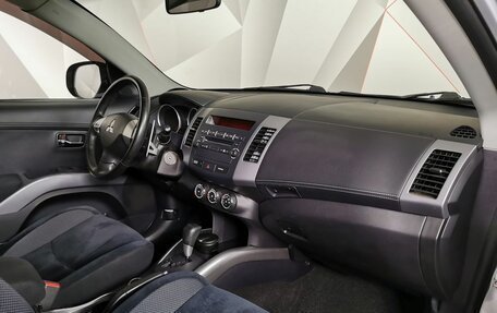 Mitsubishi Outlander III рестайлинг 3, 2011 год, 1 498 000 рублей, 9 фотография