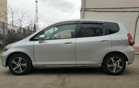 Honda Fit III, 2002 год, 590 000 рублей, 3 фотография