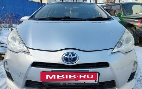 Toyota Aqua I, 2012 год, 850 000 рублей, 4 фотография