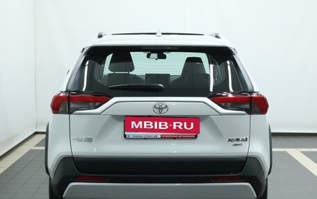 Toyota RAV4, 2024 год, 4 700 000 рублей, 12 фотография